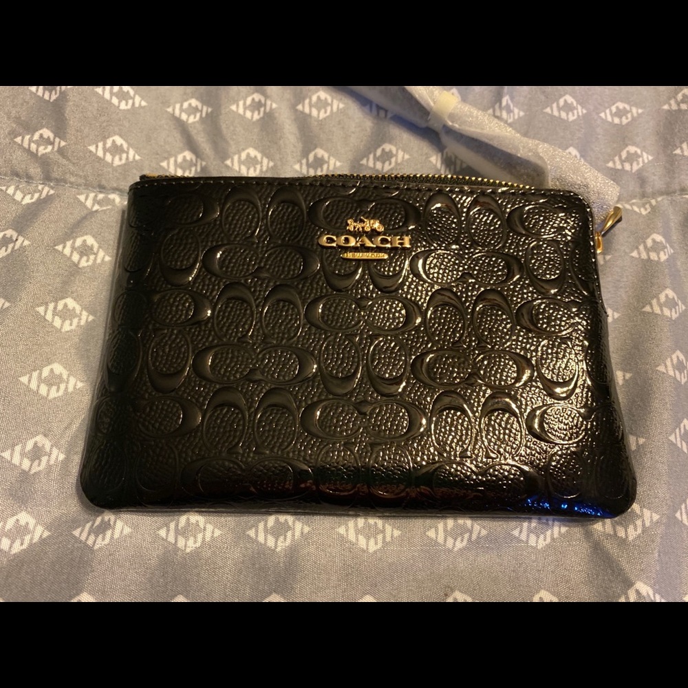 NWT Coach Black Wrislet - Picture 2 of 3